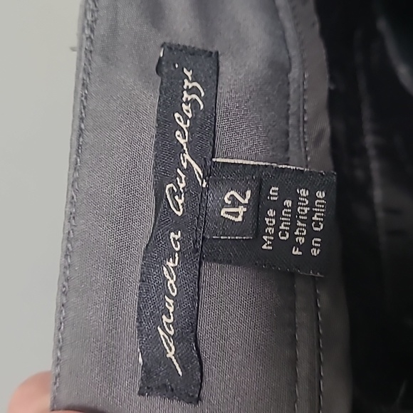 Grey above the knee pencil skirt: Saudra Augelazzi - Picture 4 of 4